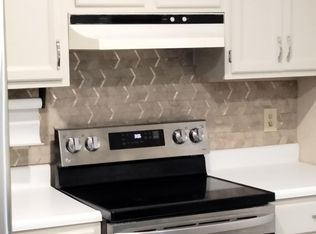 5956 Dalton Rd, Fayetteville, NC 28314