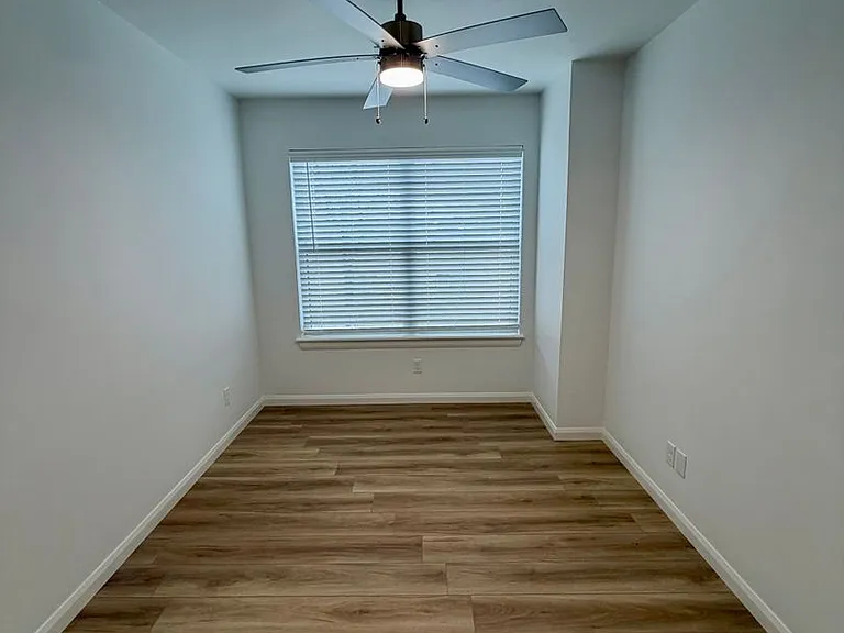 103 N Atlanta St — Photo 6
