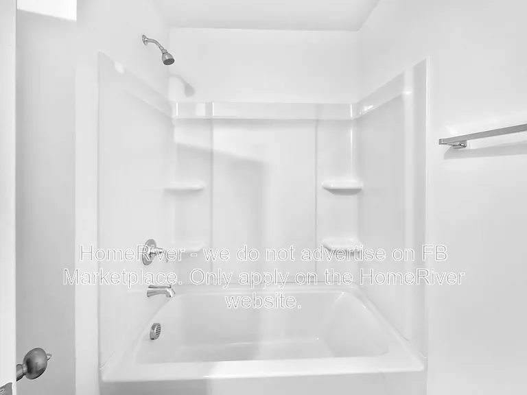 741 Dylan Ct — Photo 15