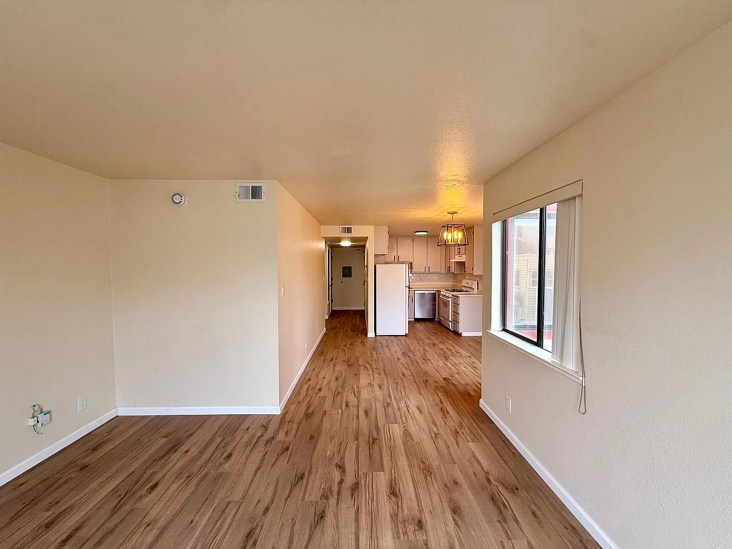Spacious 1BR w/ Parking Available - Steps to Ocean Beach! — Photo 3