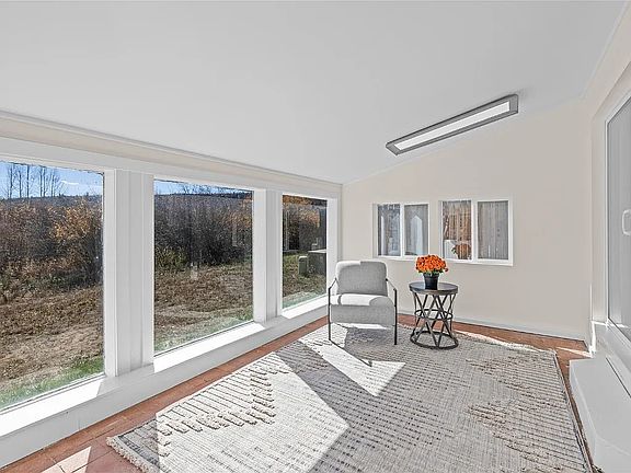 2nd image of 133 Woodchuck Ct