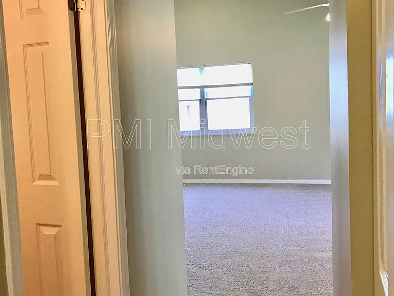 3215 Keystone Lakes Way — Photo 44