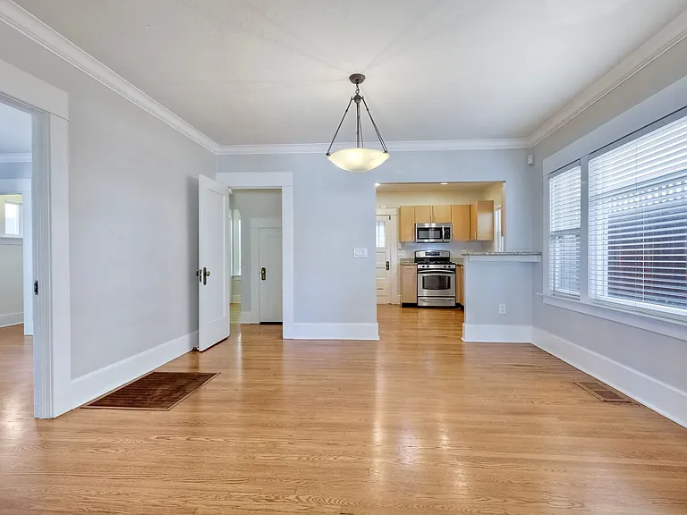 4052 Albatross St — Photo 6