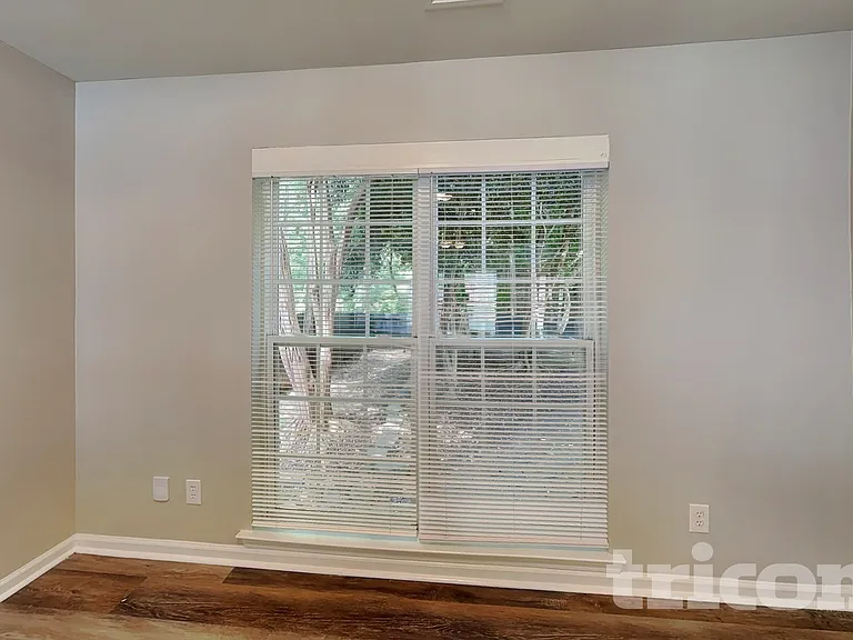 7427 Balancing Rock Ct — Photo 3