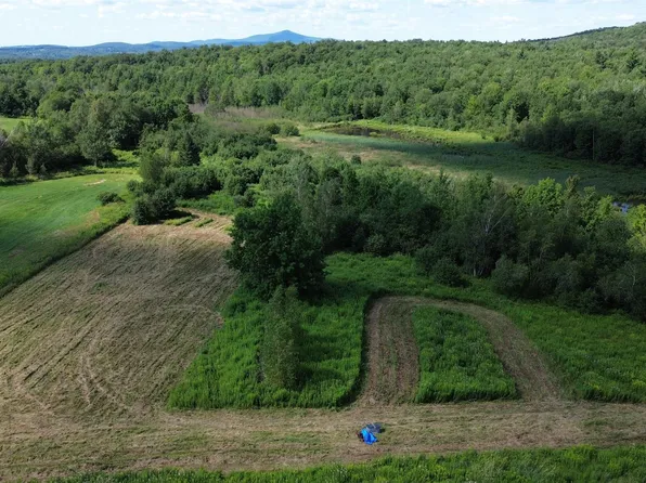 3040 Woodward Neighborhood Road, Enosburg, VT 05476