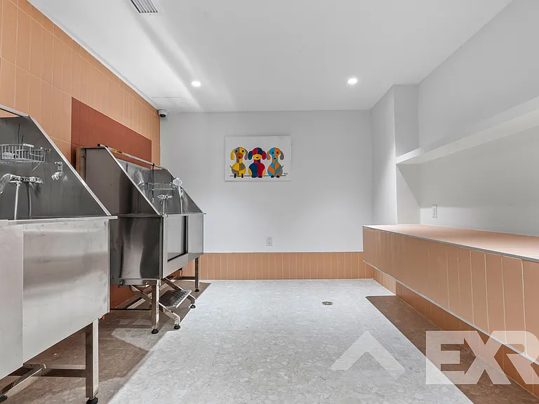 150 Noll St #G5B — Photo 20