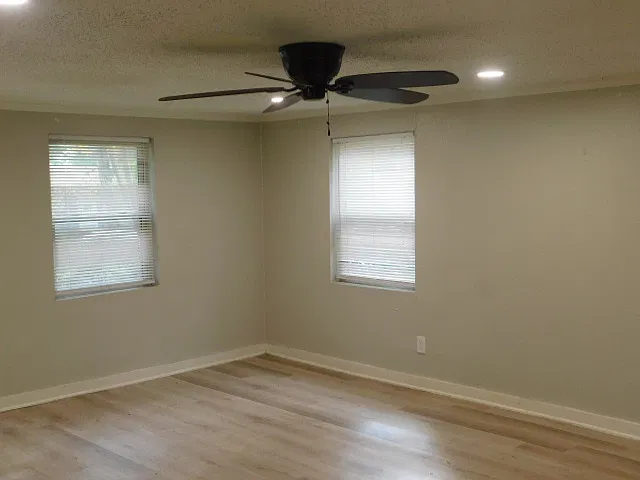 512 N Henry Unit A — Photo 2