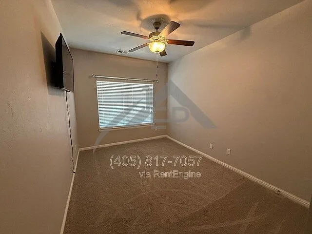 10001 Glover River Dr — Photo 15