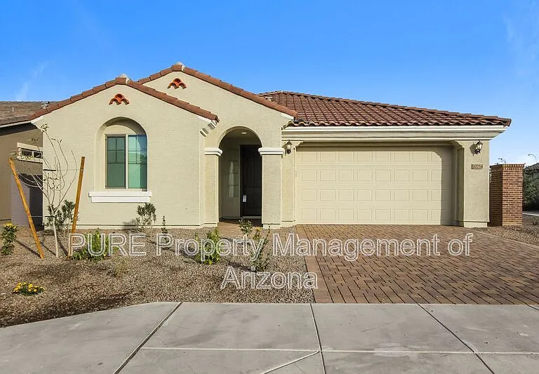 10254 W Crittenden Ln — Photo 1