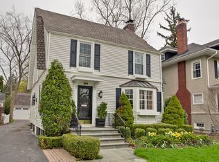 389 Ridge Ave #0, Winnetka, IL 60093