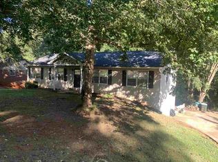 156 Coldstream Dr, Boiling Springs, SC 29316