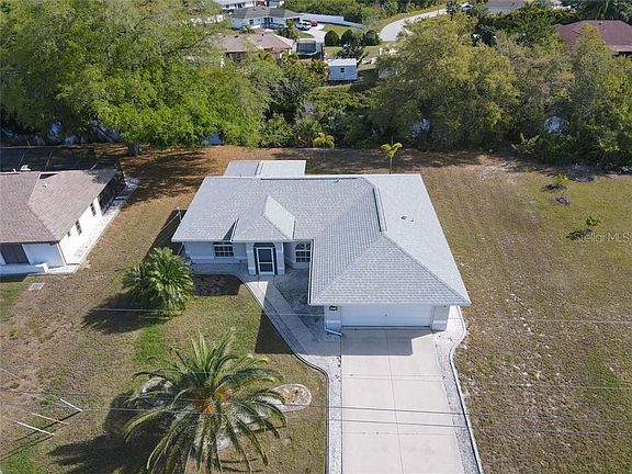 2nd image of 6414 Rosewood Dr
