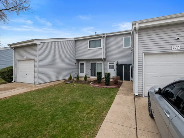 277 E Alpine Dr, Glendale Heights, IL 60139