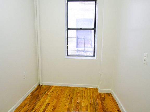 5th image of 555 W 151st St #A2