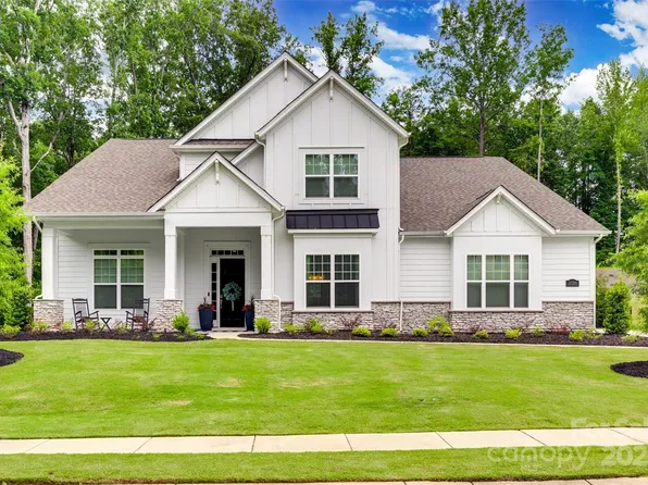 2324 Loire Valley Dr, Indian Land, SC 29707