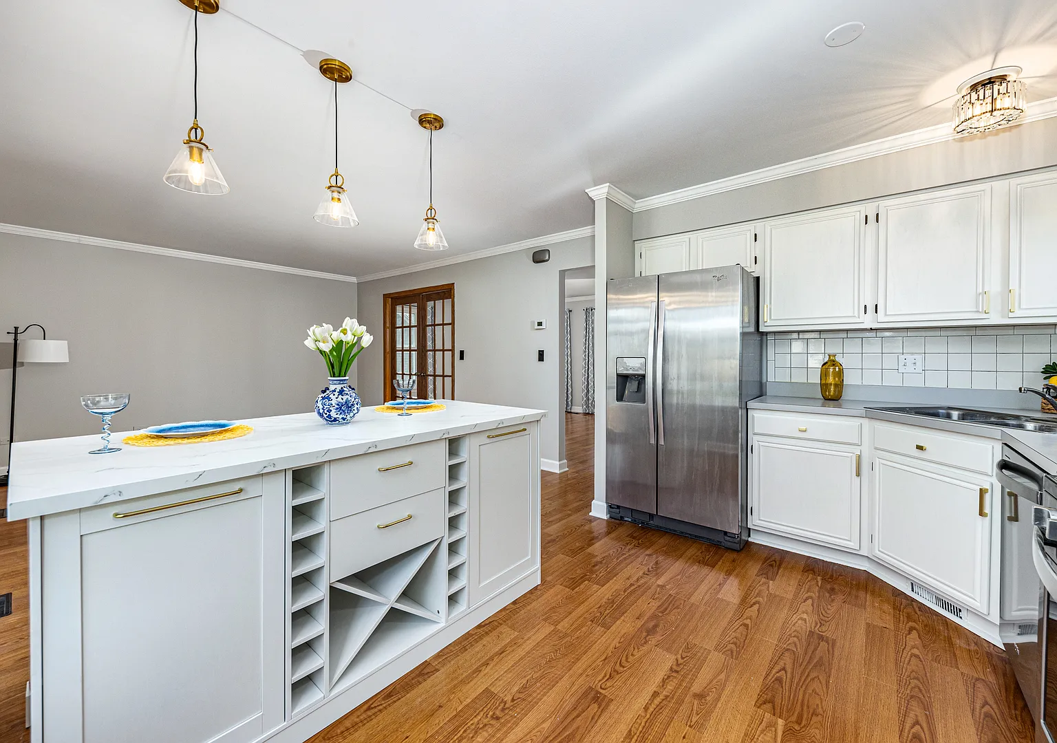 3 bed, 2.5 bath, 1430 sqft, $2,600 — Photo 4