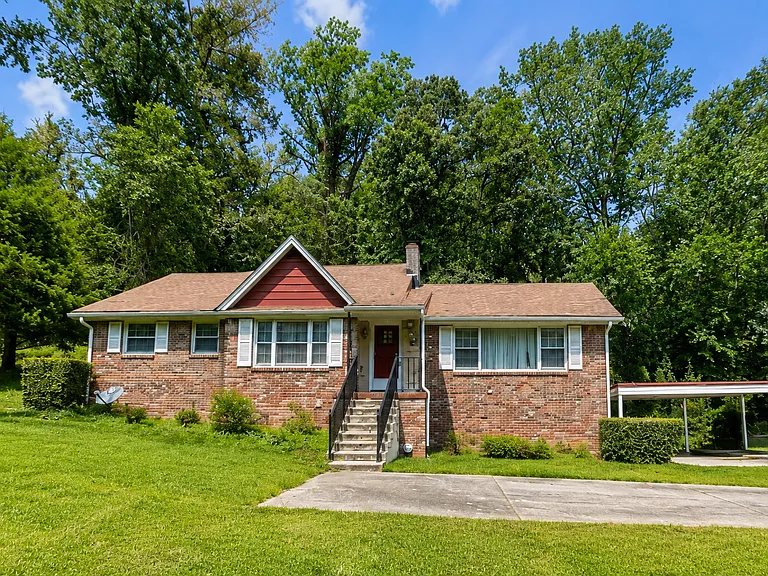2177 Connally Dr — Photo 2