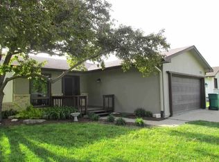 2211 Timber Creek Dr, Manhattan, KS 66502