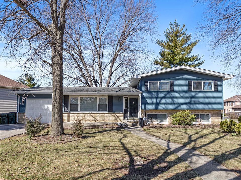 1st image of 520 Balmoral Dr