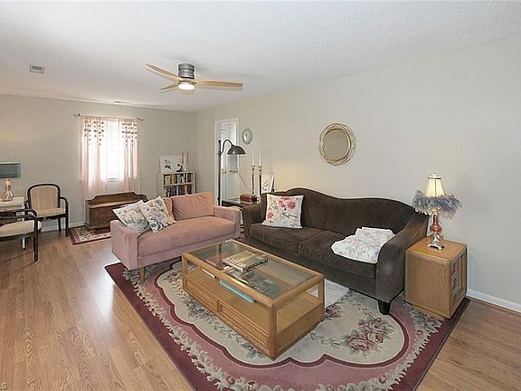 3rd image of 7330 Lalanda Dr