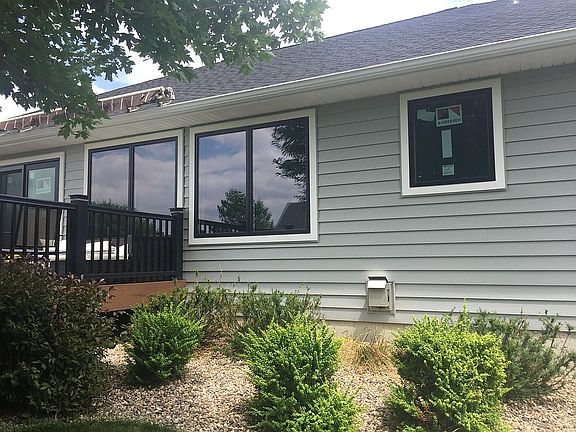 4th image of 1406 26th St SW