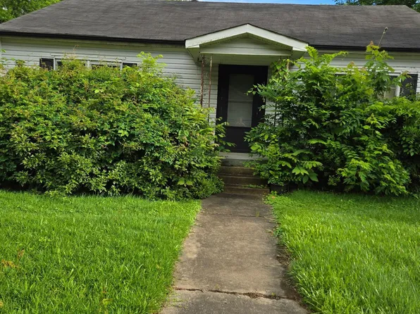 1827 Lee Ave, Conway, AR 72034