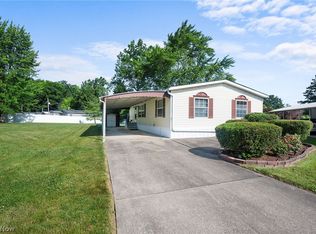 27202 Cook Rd UNIT 97, Olmsted Twp, OH 44138