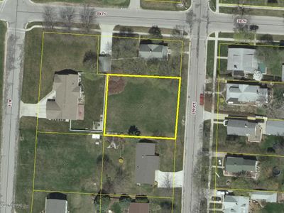 606 Spruce St, Manistee, MI, 49660