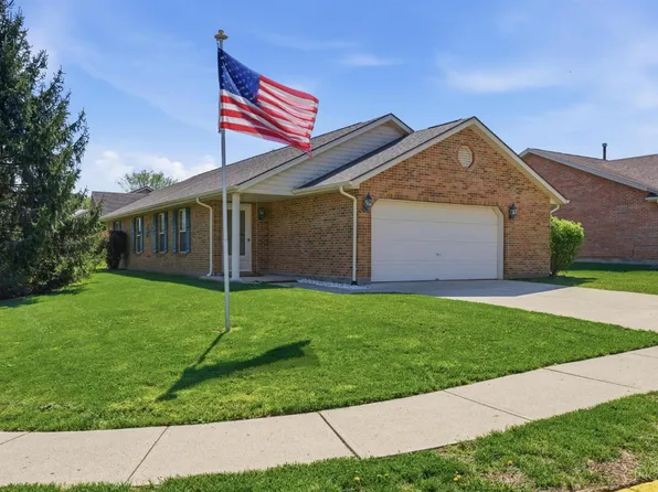 648 Oakridge Dr, Wilmington, OH 45177