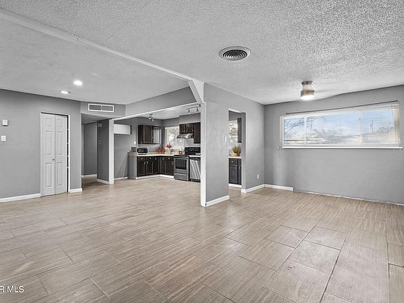5th image of 10044 Newcastle Dr