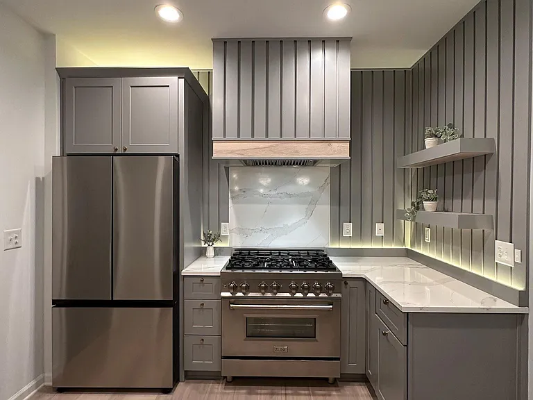 706 Denhoff Dr — Photo 3