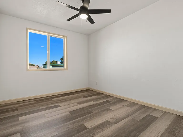 2214 Santa Rosa Dr — Photo 19