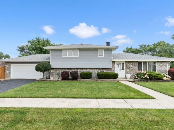 11841 S Leamington Ave, Alsip, IL 60803