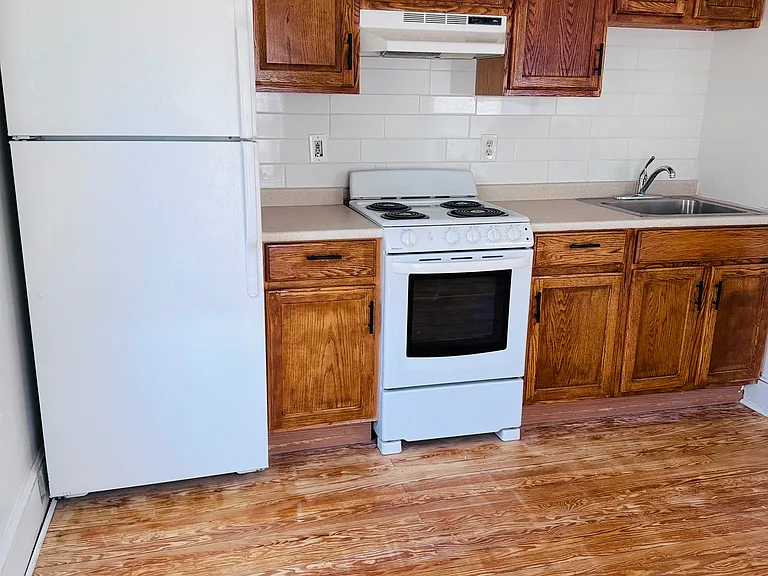 2212 Maryland Ave #2 — Photo 8