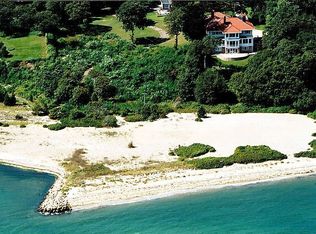 241 Main St, Tisbury, MA 02568