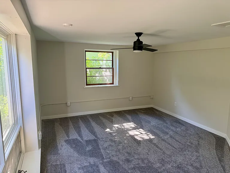 1758 Venus Ave — Photo 4