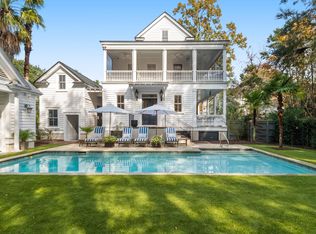 31 Frogmore Rd, Mount Pleasant, SC 29464