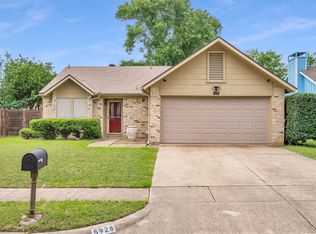 5928 Chisholm Trl, Haltom City, TX 76148