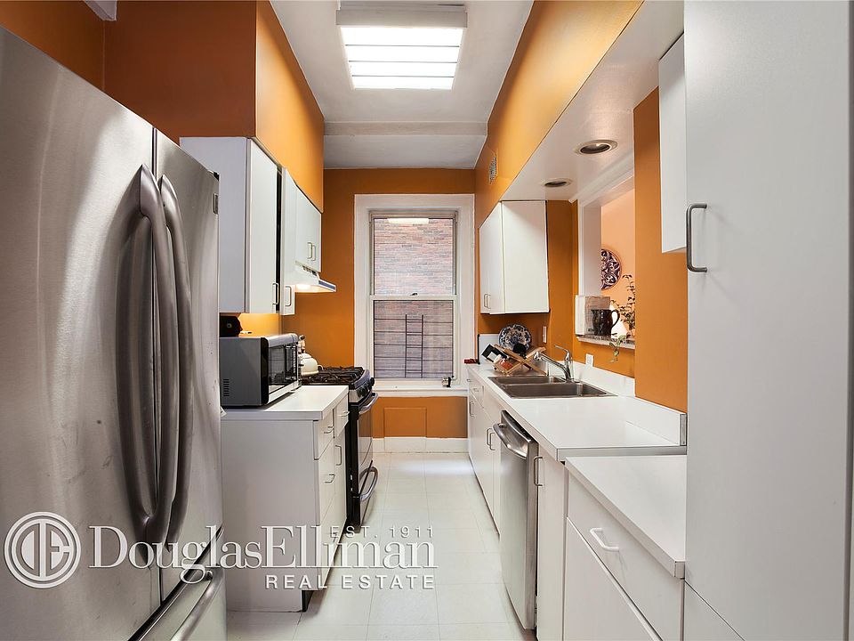 1st image of 150 E 49th St APT 5C