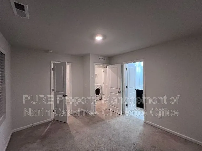 4945 Southern Magnolia Dr — Photo 10
