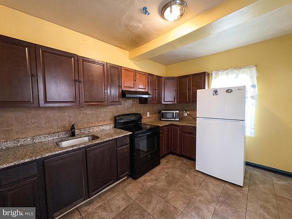 4th image of 5770 N 20th St