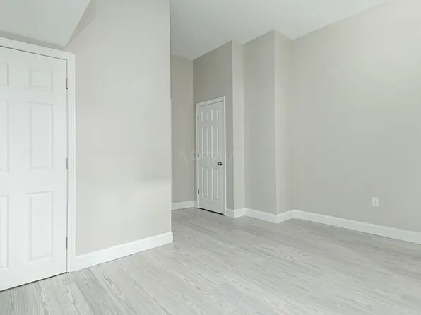 147 Columbia St, Cambridge, MA