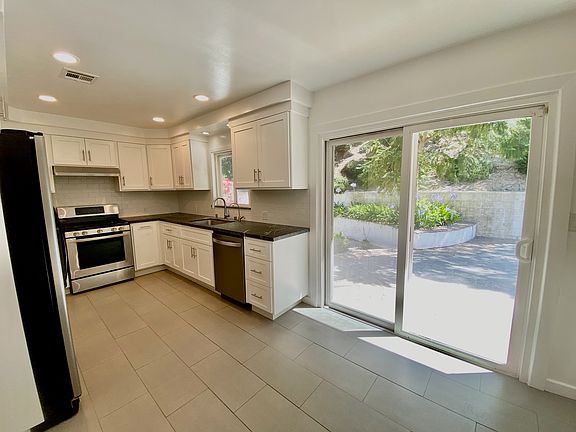 3rd image of 3720 Ventura Canyon Ave