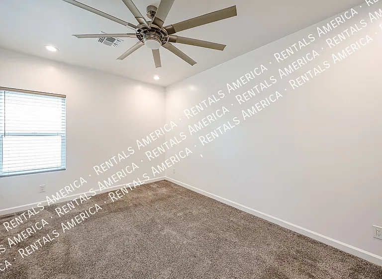 347 E La Mirada Dr — Photo 25