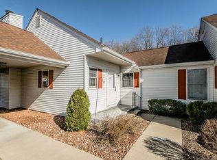 450 Cricket Cir, Vernon, CT 06066