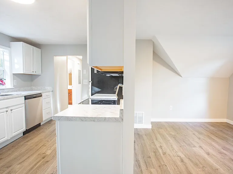 19 Prospect St #2 — Photo 11