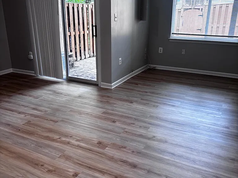 21779 Brondesbury Park Ter — Photo 4