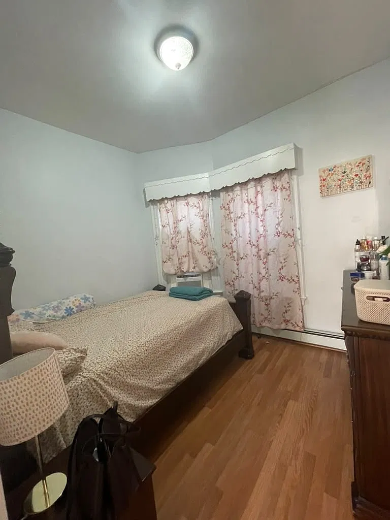 3 bed, $2,500 — Photo 1