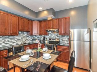 224 N Camac St #1A, Philadelphia, PA 19107