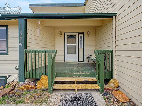 5th image of 15820 Valdez Cir